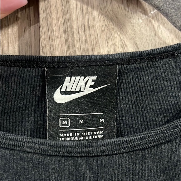 Nike Black Fitted Tank Top - Picture 4 of 4